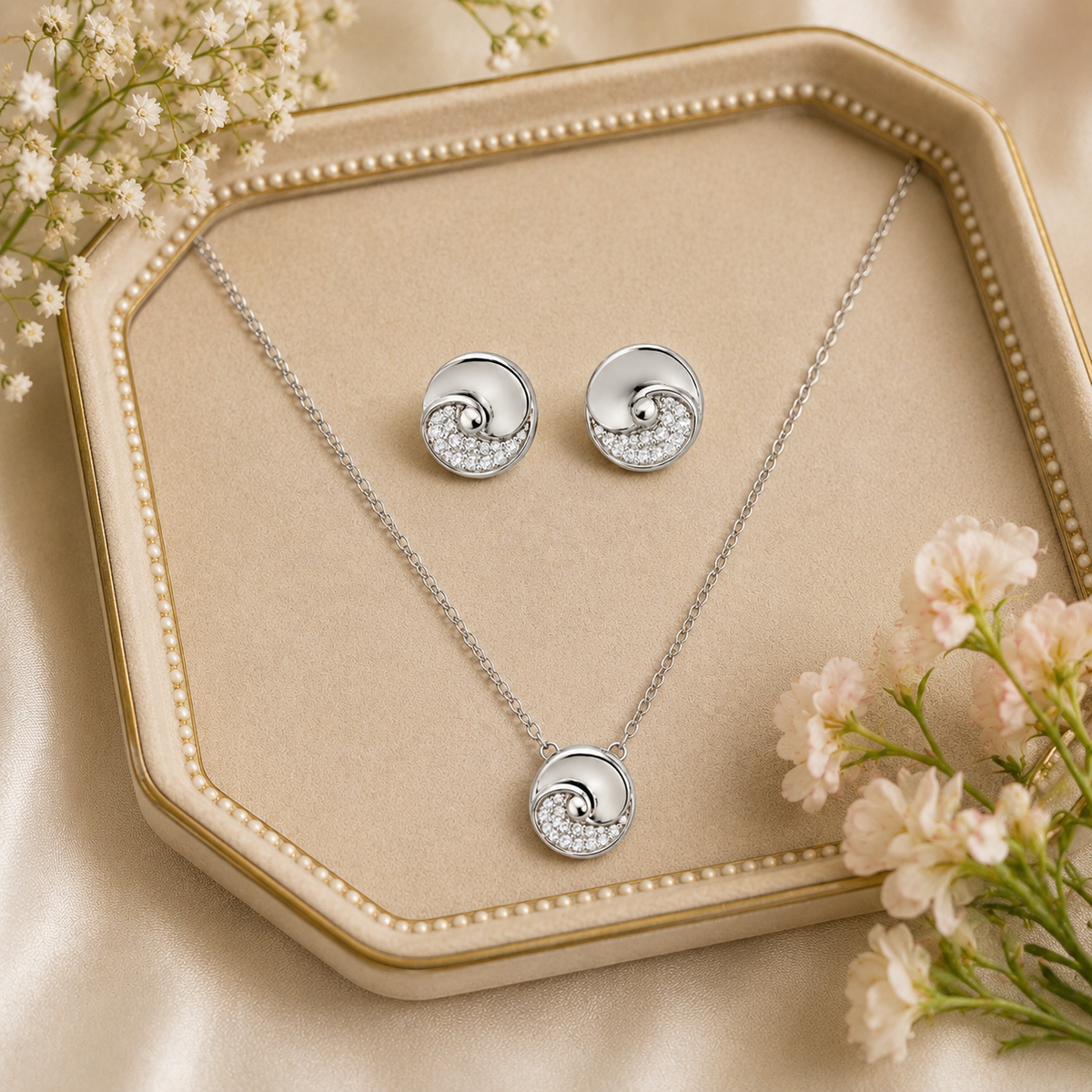 Silver Swirl Pendant Set